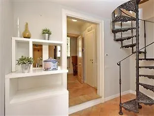Frattina Apartments Rome Italie